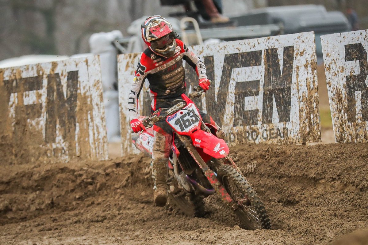 AlessioPiana130's tweet photo. Gran weekend per il movimento giapponese delle ruote tassellate 🇯🇵
A Glendale @joshimoda ha conquistato il primo podio stagionale 🥉 nel #SupercrossLIVE 250cc West mentre a Mantova il protagonista dell'All Japan Motocross IA1 @yuki_okura23 ha concluso 14° in Gara 2 #INTMX MX1! https://t.co/EXKwBN4JXQ