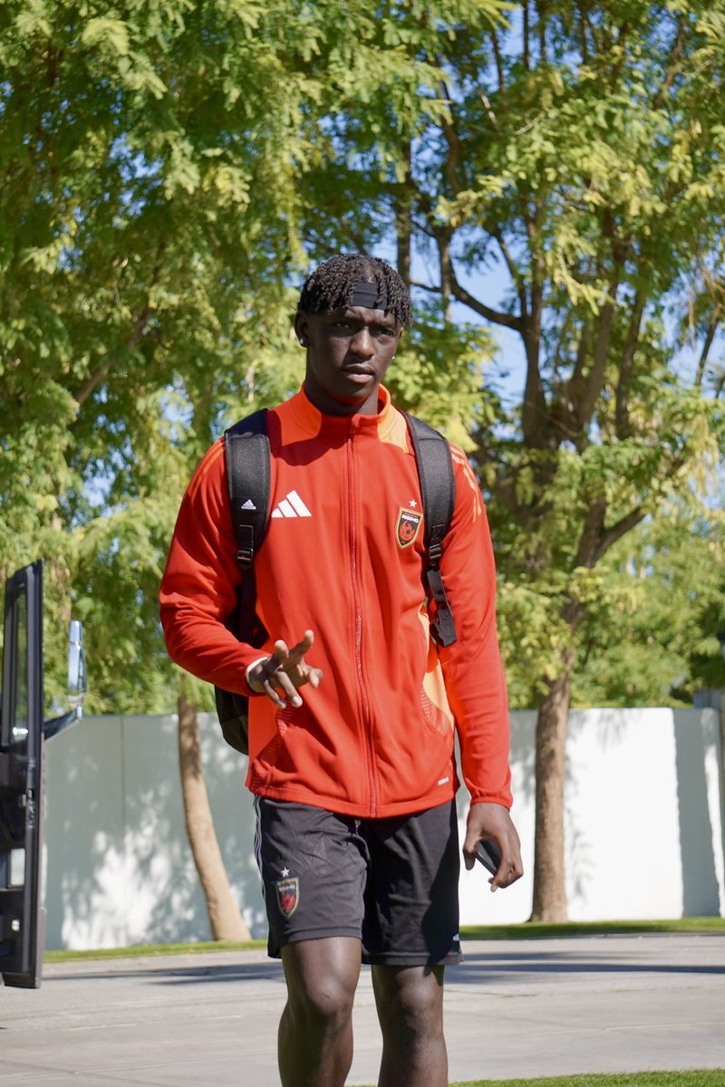 PHXRisingFC's tweet photo. Boys are ready! 

#TodosRojos https://t.co/AuDAipFFtO