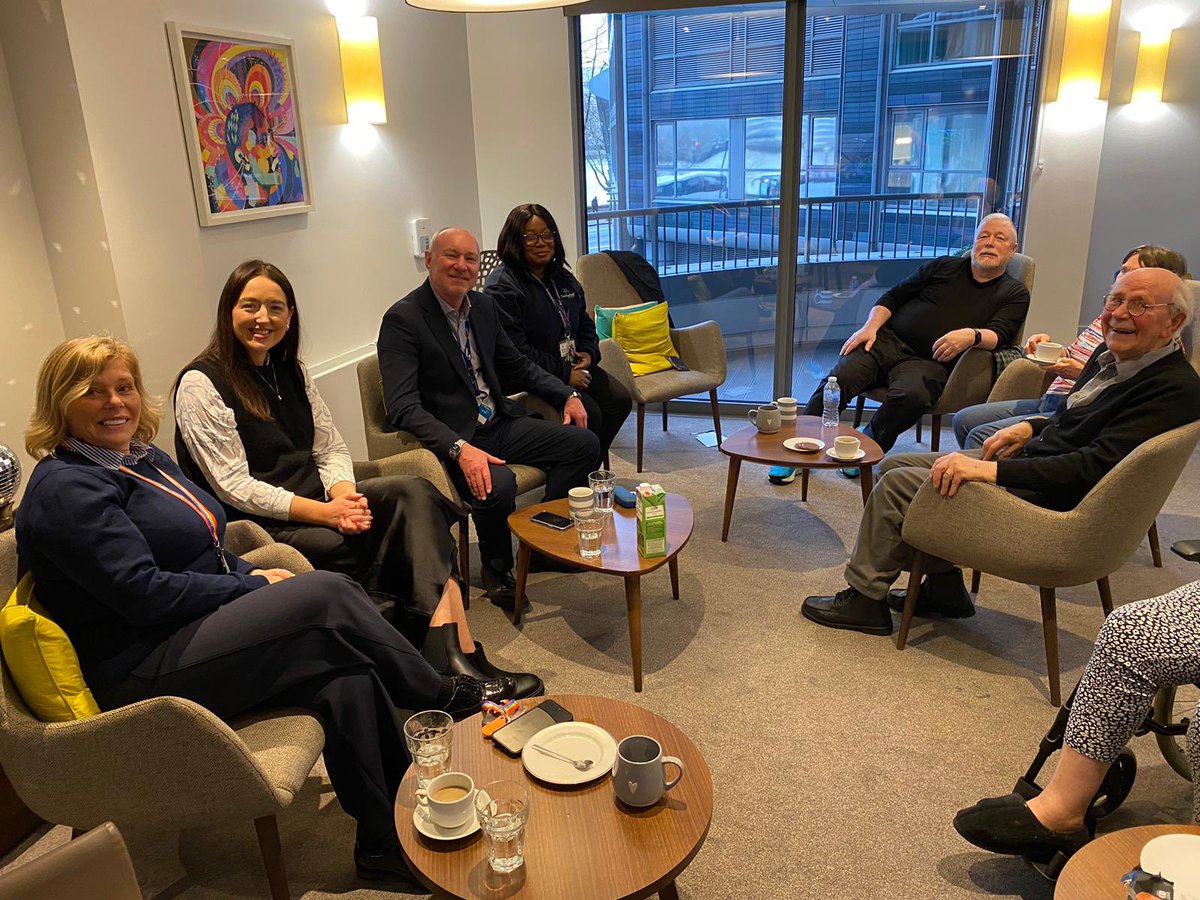 Delighted to drop in on our brilliant partners @tonichousing @OneHousing & @lambeth_council commissioners at Bank House in Vauxhall to meet residents & staff at the UK’s first LGBTQ+ affirming retirement community such a friendly, caring atmosphere. Thanks to @bobwgreen & team!