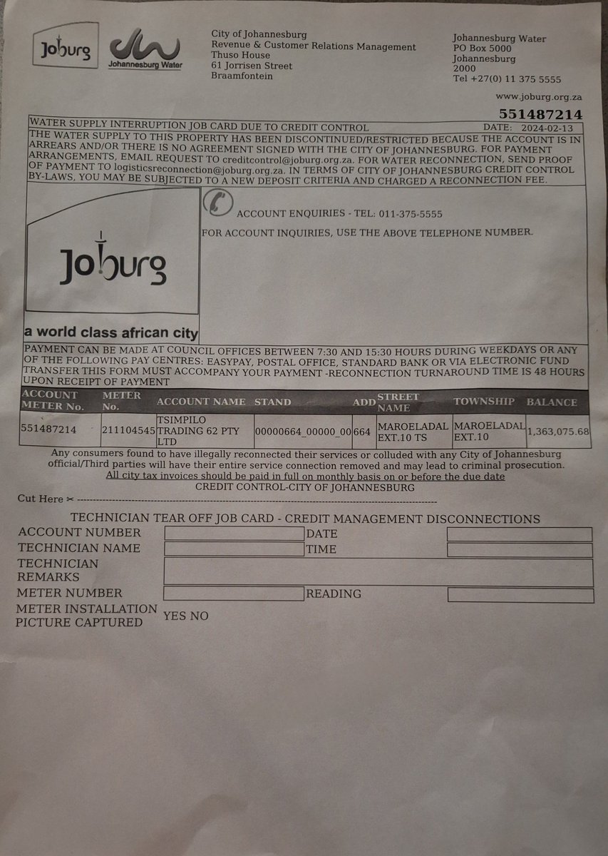 siye_kunene's tweet photo. @JHBWater how pathetic are you? Joburg water switched off our water today while we were at work and left the below note behind. It's the WRONG ACCOUNT NUMBER and WRONG ESTATE. The only thing similar are the house numbers. How dare you! So incompetent 😤 🤬 https://t.co/Alr6lW9Xuu