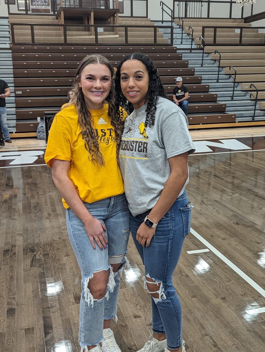 Congratulations to seniors <a href="/kamdyncarr/">Kamdyn Carr</a> and <a href="/lexiarwine/">lexi arwine</a> on signing with <a href="/gccc_vball/">buster_volleyball</a> this morning. We are proud of you! 

🦬🏐 #1Herd #ForeverABuffalo
