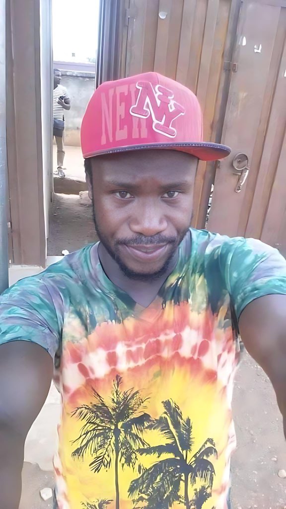 Albert Nat Hyde tweet media