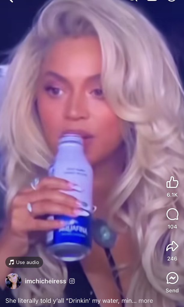 2B_Nichole's tweet photo. #Beyonce #Aquafina #BeyonceWater https://t.co/CNbSCrXwM2