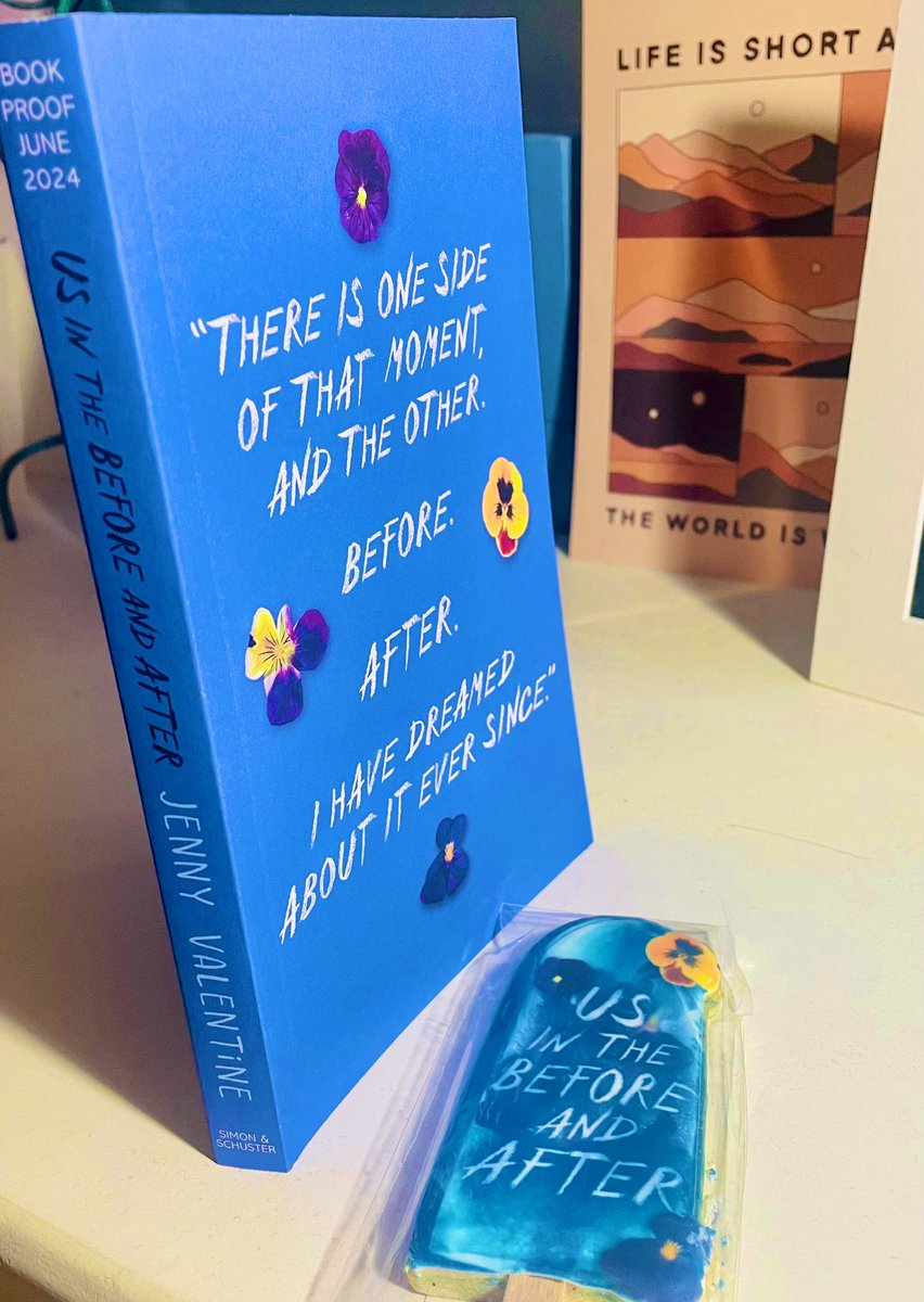 S&amp;S know that the way to my heart is books and beautifully iced biscuits 😄 Thank you <a href="/ellen_abernethy/">Ellen Abernethy</a> <a href="/simonkids_UK/">Simon & Schuster Children's Books</a>