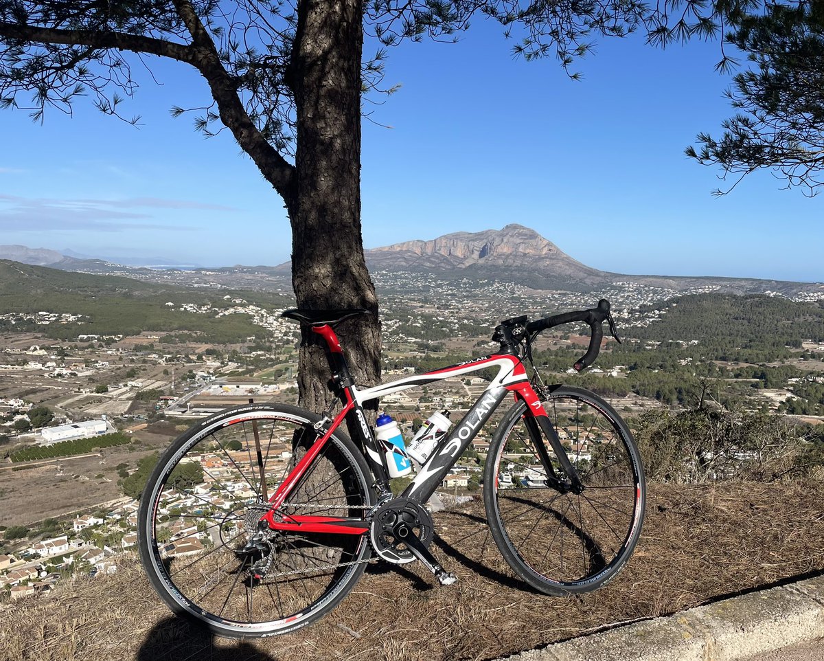 @Dolan_Bikes #dolanbikes #spanishcycling Hard 100km loop out off Javea on my Dolan Ares. After all these years this is still my go to comfortable ride