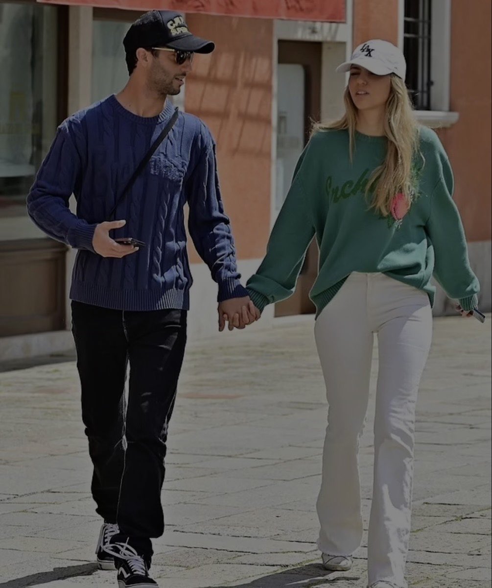 ᅟ
ᅟ
ᅟ
⠀       ⠀⠀       happy valentine's day 
⠀       ⠀⠀       ⠀mon kangourou 🤍
ᅟ
ᅟ
ᅟ