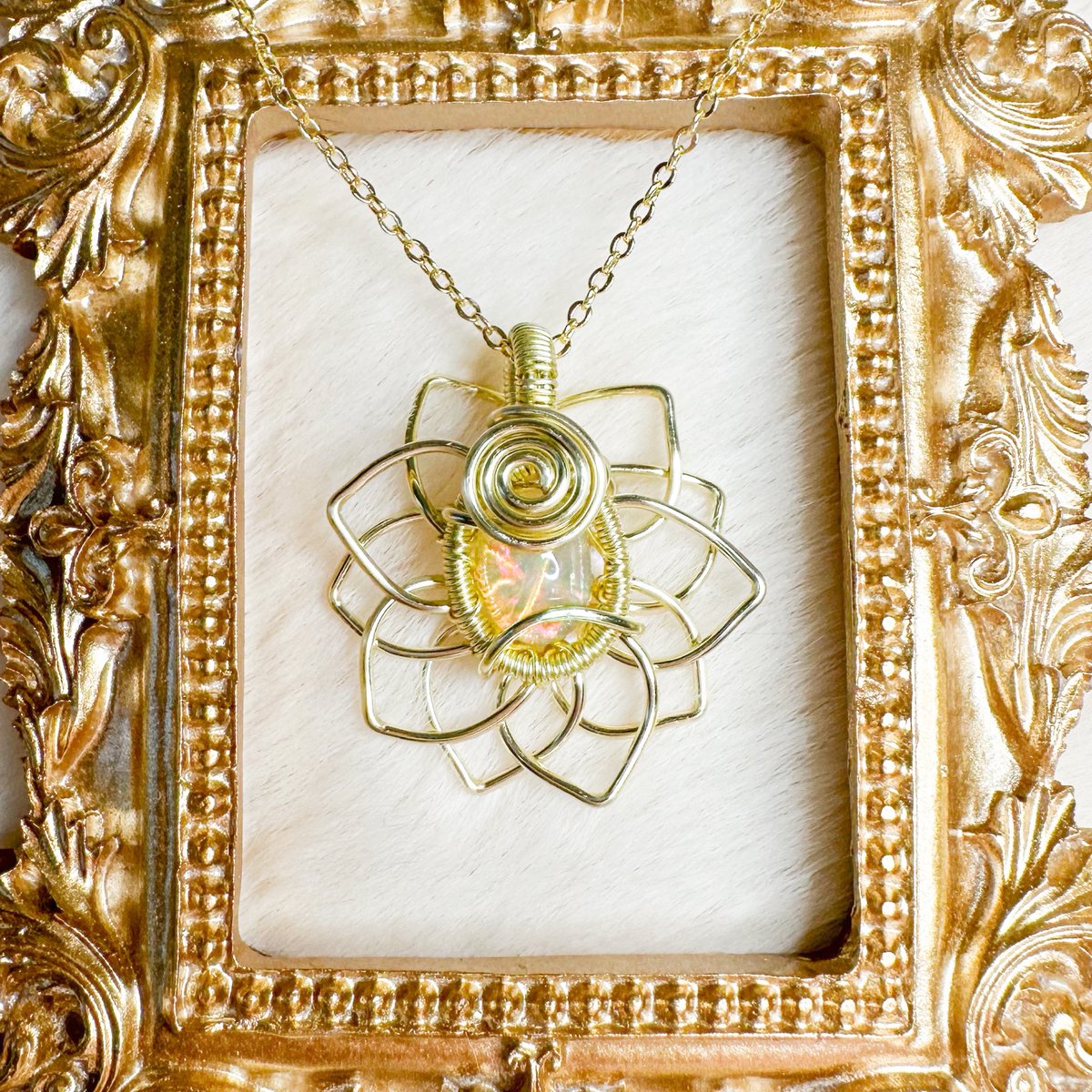 mildhippie's tweet image. welo opal sunflower necklace 🌈💛