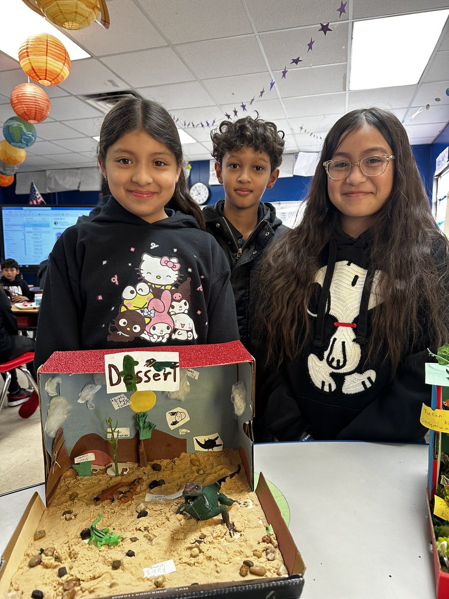 AMAZING things are happening at San Jacinto! Look at these amazing 5th graders Ecosystems projects! They have worked so hard and the end result was WOW 🤩 
Great job 5th Graders and Ms. Contreras! Y’all are true #SJChangeMakers! <a href="/Steps2Samuell/">@Steps2Samuell</a> <a href="/_HectorMartinez/">Hector</a> <a href="/Region2DISD/">Dallas ISD Region II</a>