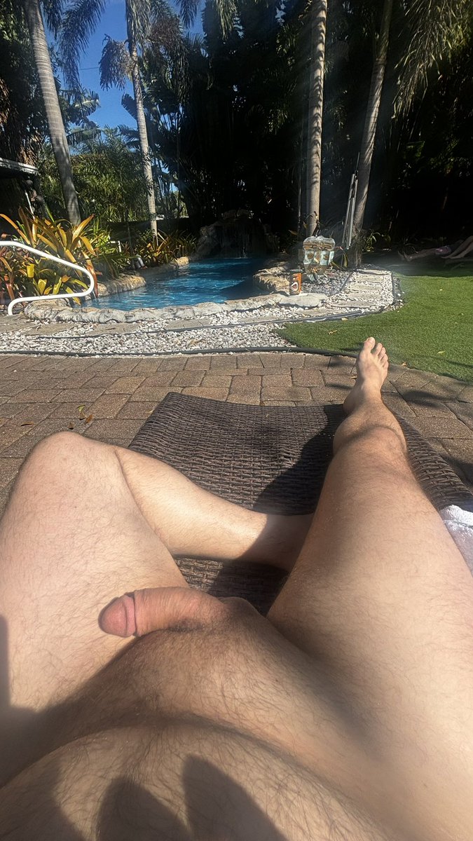 AltDadNYC's tweet photo. Enjoying my Valentine’s Day in a beautiful place. IYKYK

Wilton Manors ❤️😻 https://t.co/CJ7KOhZ8Jx