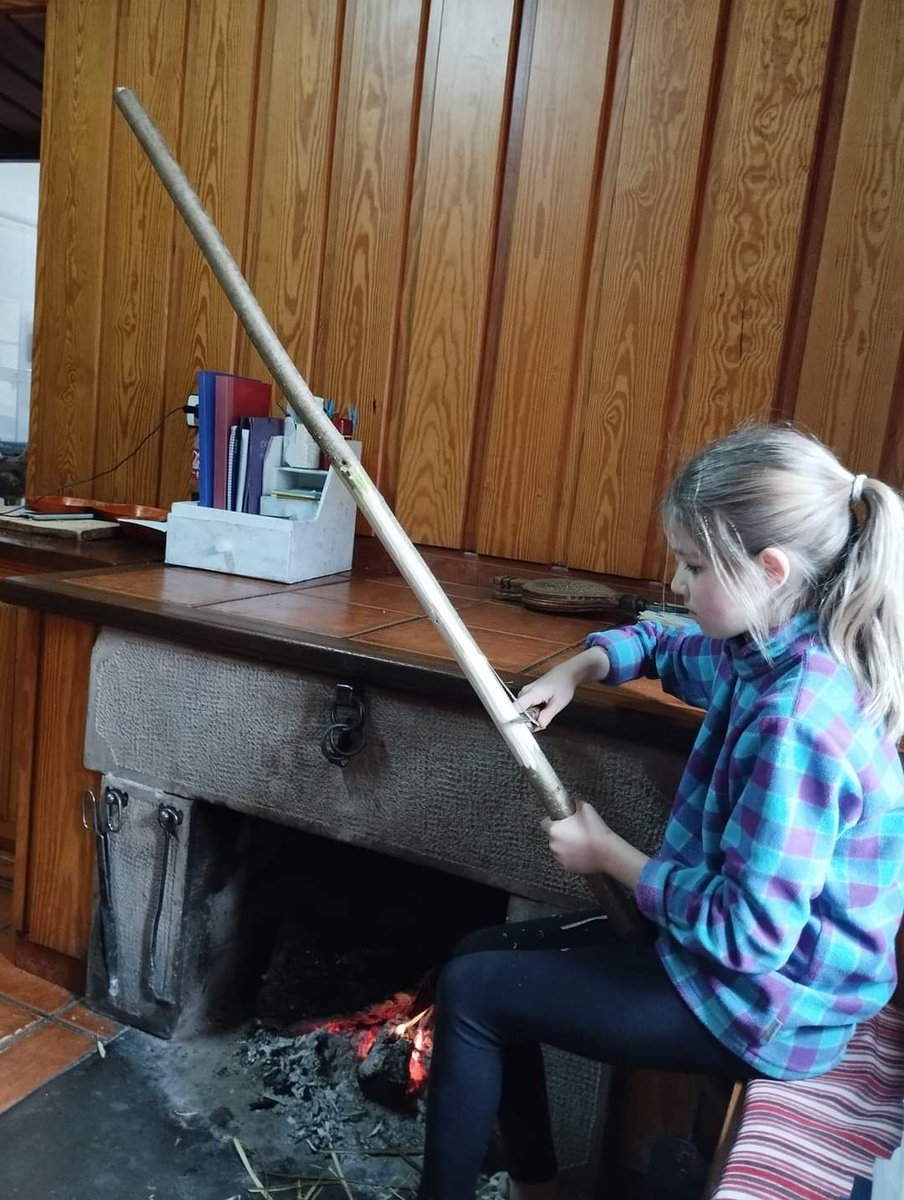reguelle's tweet photo. Navaja en mano🗡 preparando el zamárganu
#zamarrones https://t.co/Vxb8rZMjJ2