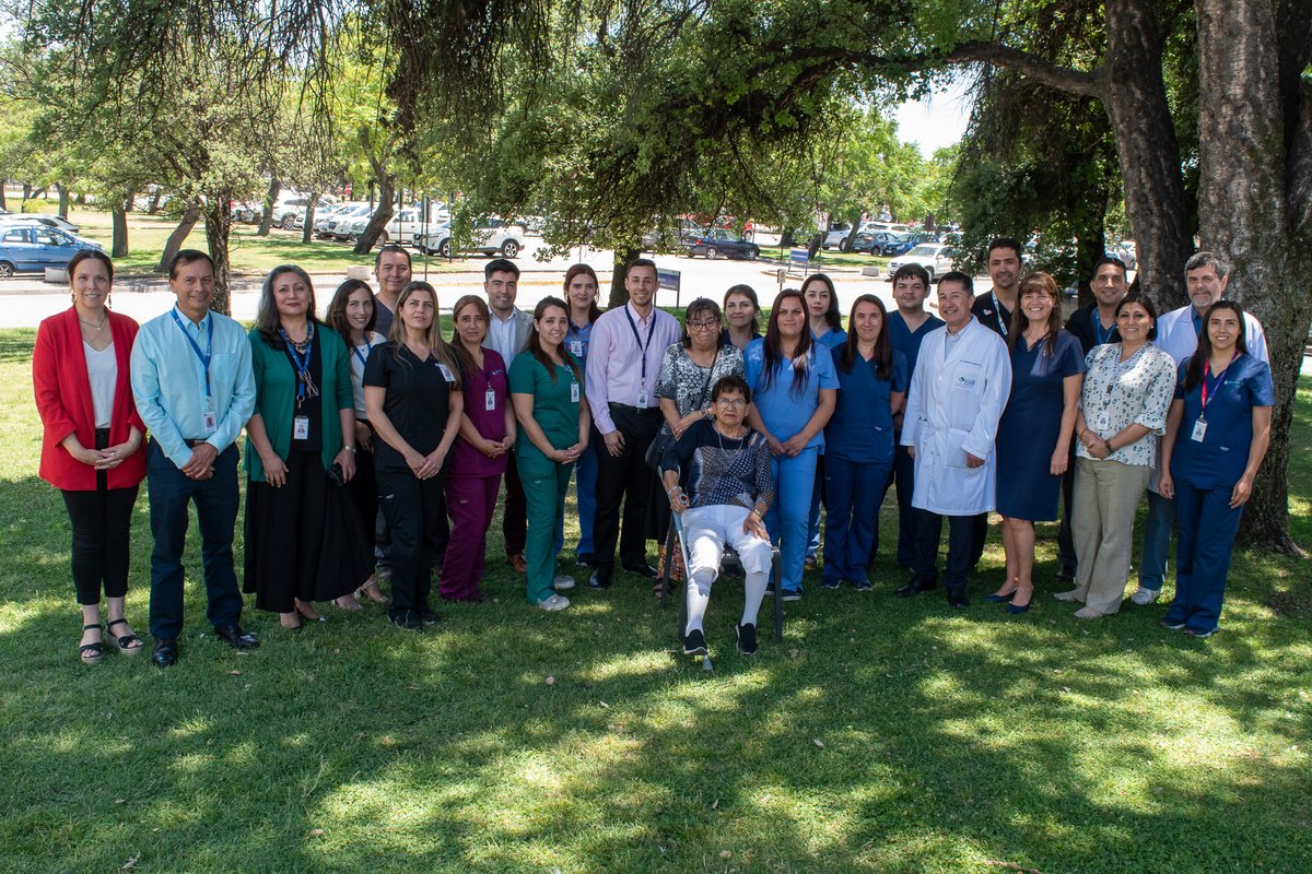 ClinicoFusat's tweet photo. Exitoso operativo quirúrgico para pacientes en lista de espera: efectuamos 35 cirugías a adultos mayores de la región con artrosis severa que requerían prótesis de rodilla, iniciativa coordinada en conjunto con el Servicio de Salud O'Higgins @saludohiggins #EquipoFusat #Fusat https://t.co/ibWEghjymo