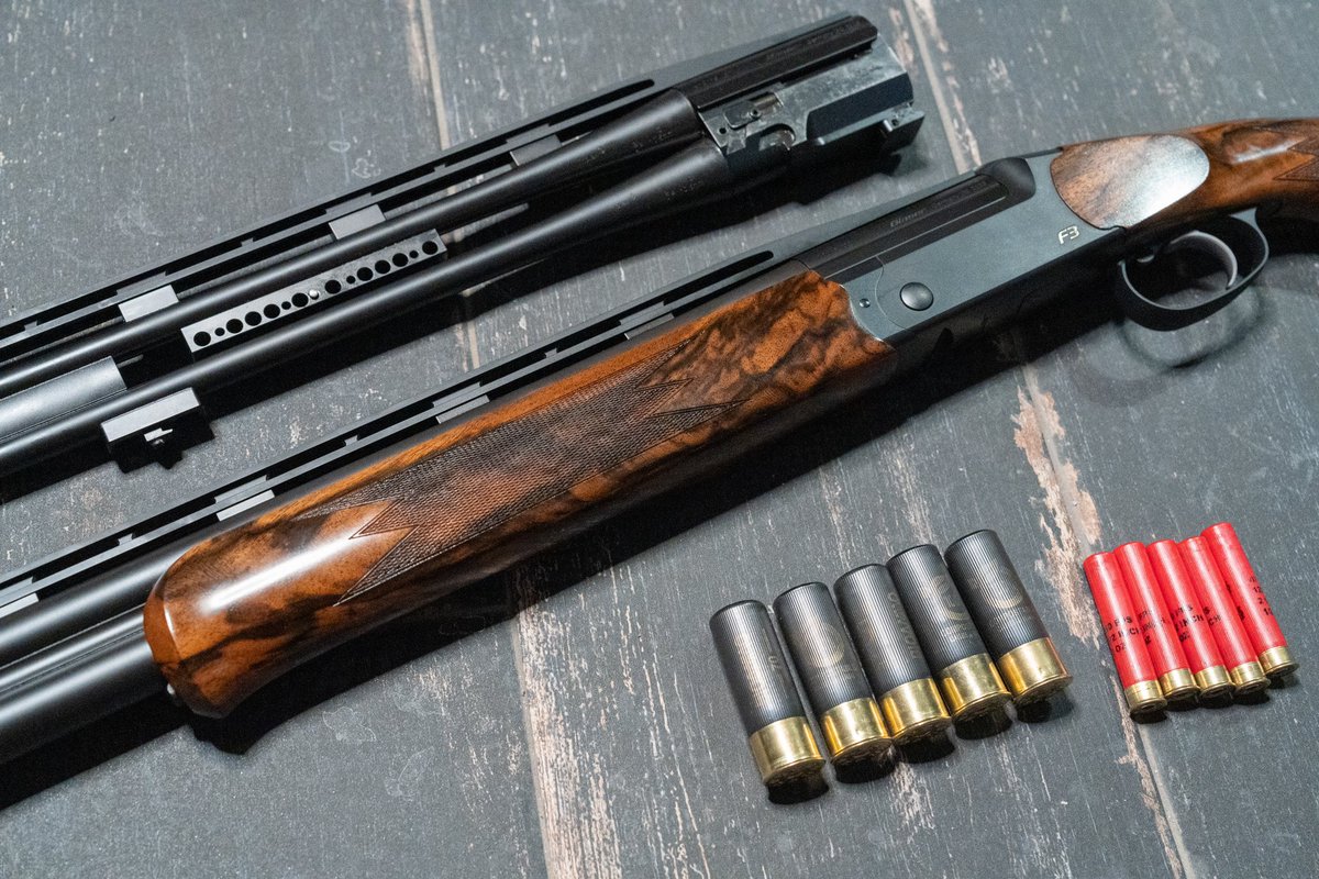 BespokeParkCity's tweet photo. 410 or 12 Gauge? With the @Blaser_USA F3 both barrels are interchangeable and have the same balance. https://t.co/GcdlnNhonm