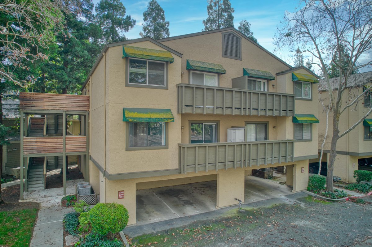 RivalryTeam's tweet photo. JUST LISTED in Blossom Valley, San Jose - $699K

Open Houses Thurs @ 4-6p + Sat &amp; Sun @ 1-4p - https://t.co/LApvdgjJS3

#rivalryteam #realestate #realestateagent #homebuyers #homebuying #siliconvalleyrealestate #bayarearealestate #siliconvalleyhomes #homesellers #homeselling https://t.co/zU9mRnhOai