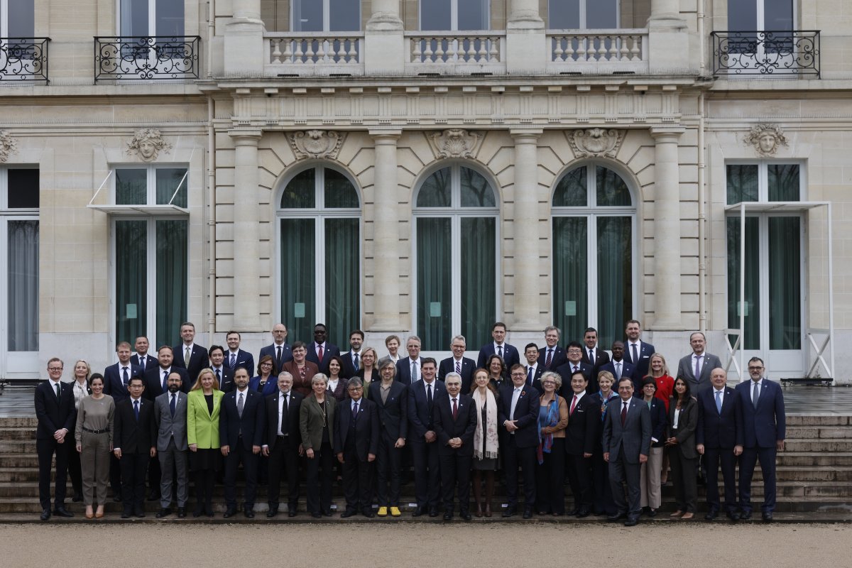 NRCan's tweet image. Today, at the @IEA Ministerial Meeting in Paris, Minister Wilkinson strengthened international collaboration on global energy security and the transition to #NetZero by 2050. 

Learn more: ow.ly/wF6r50QBmLT #IEAMinisterial