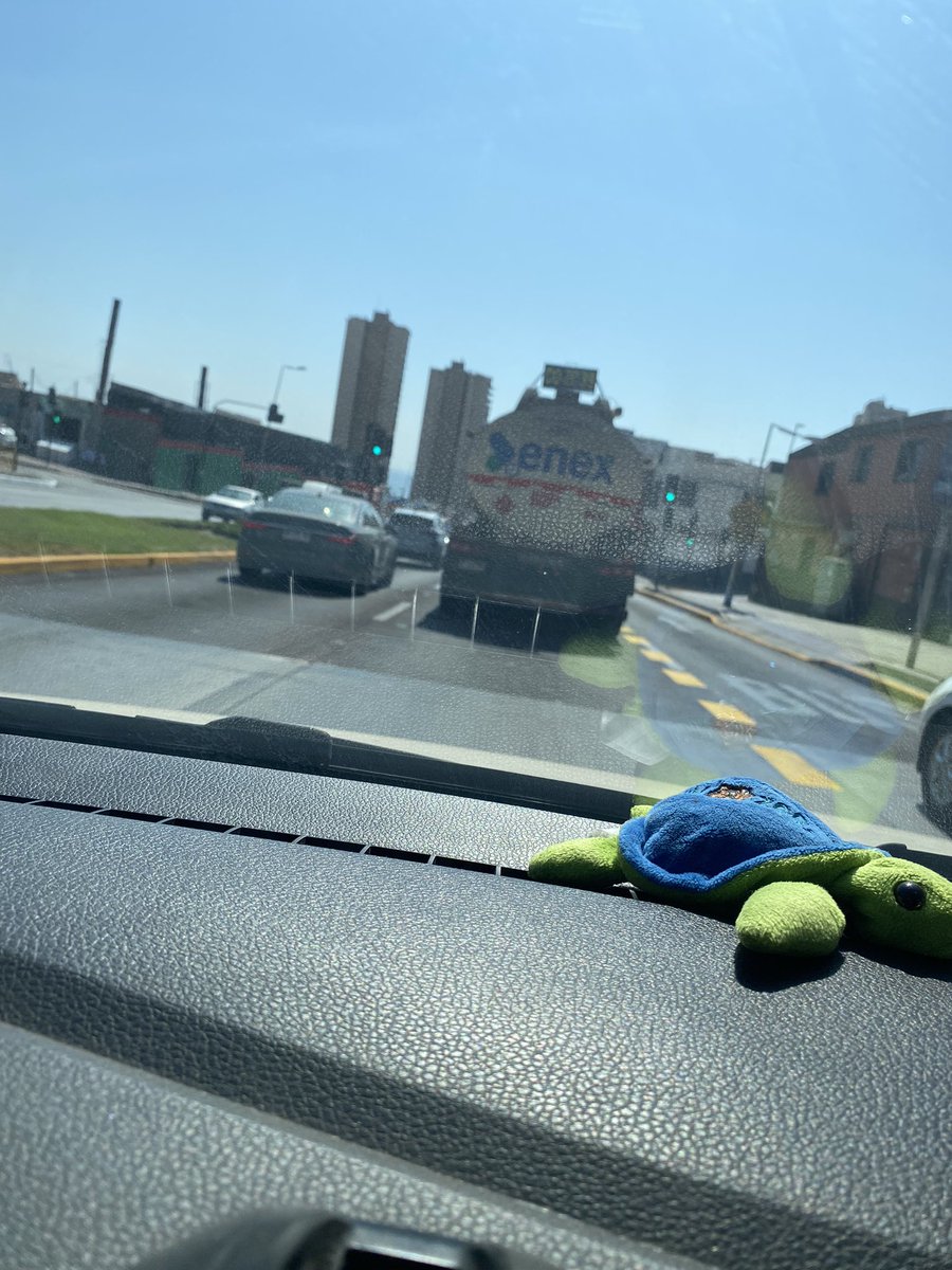 CnilogNilo's tweet photo. #antofagasta hasta cuando, siguen bajando @Carabdechile @TTIAntofagasta https://t.co/0QcWtiQLTO