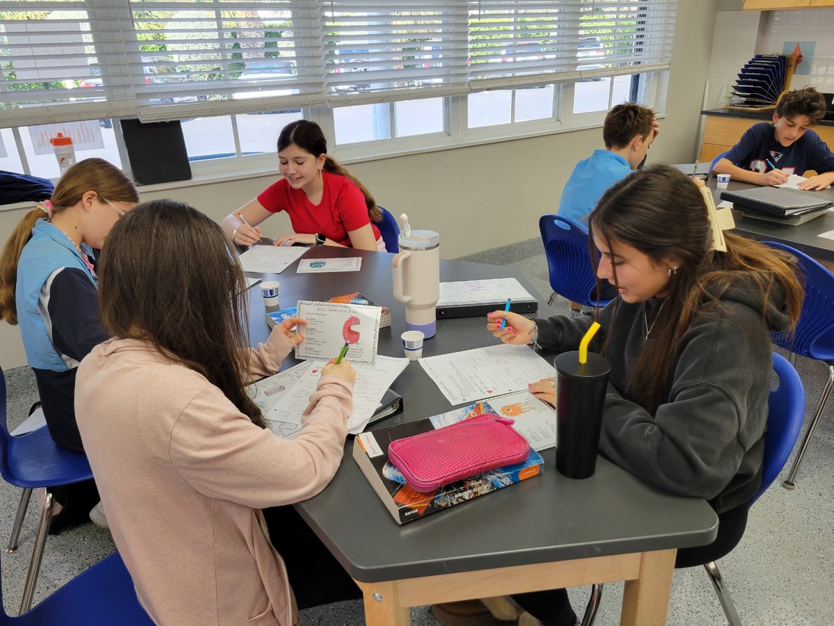 GSSstingrays's tweet photo. Our 8th graders took part in Valentine's Day festivities with a Monster Speed Dating activity! The students received a monster with a variety of genetic traits, and then they crossed their monsters' traits and completed Punnett squares to predict the traits of their offspring. https://t.co/sAnkclJYJO