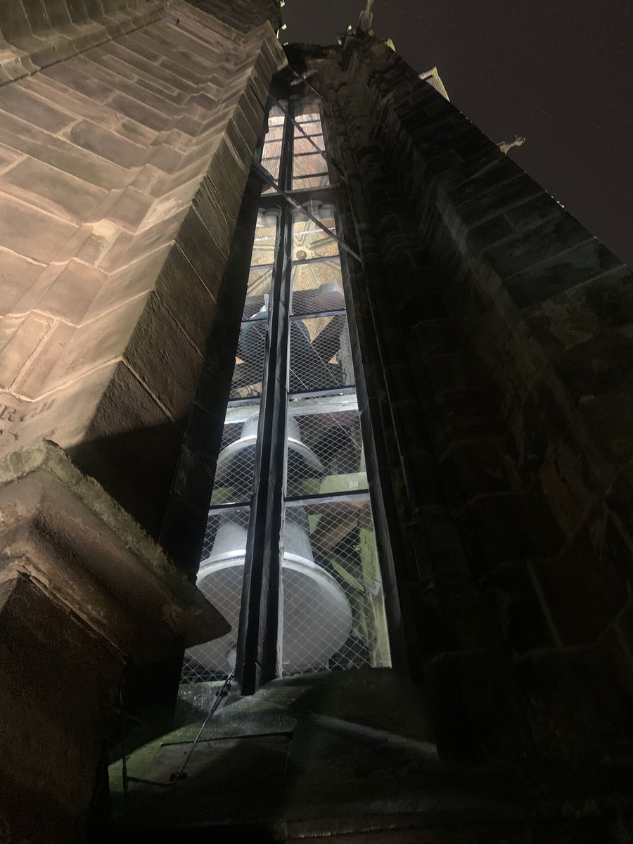 Het gemeentehuis vanuit een ander perspectief. Valentijnsklim van de Lieve Vrouwentoren, fantastisch!