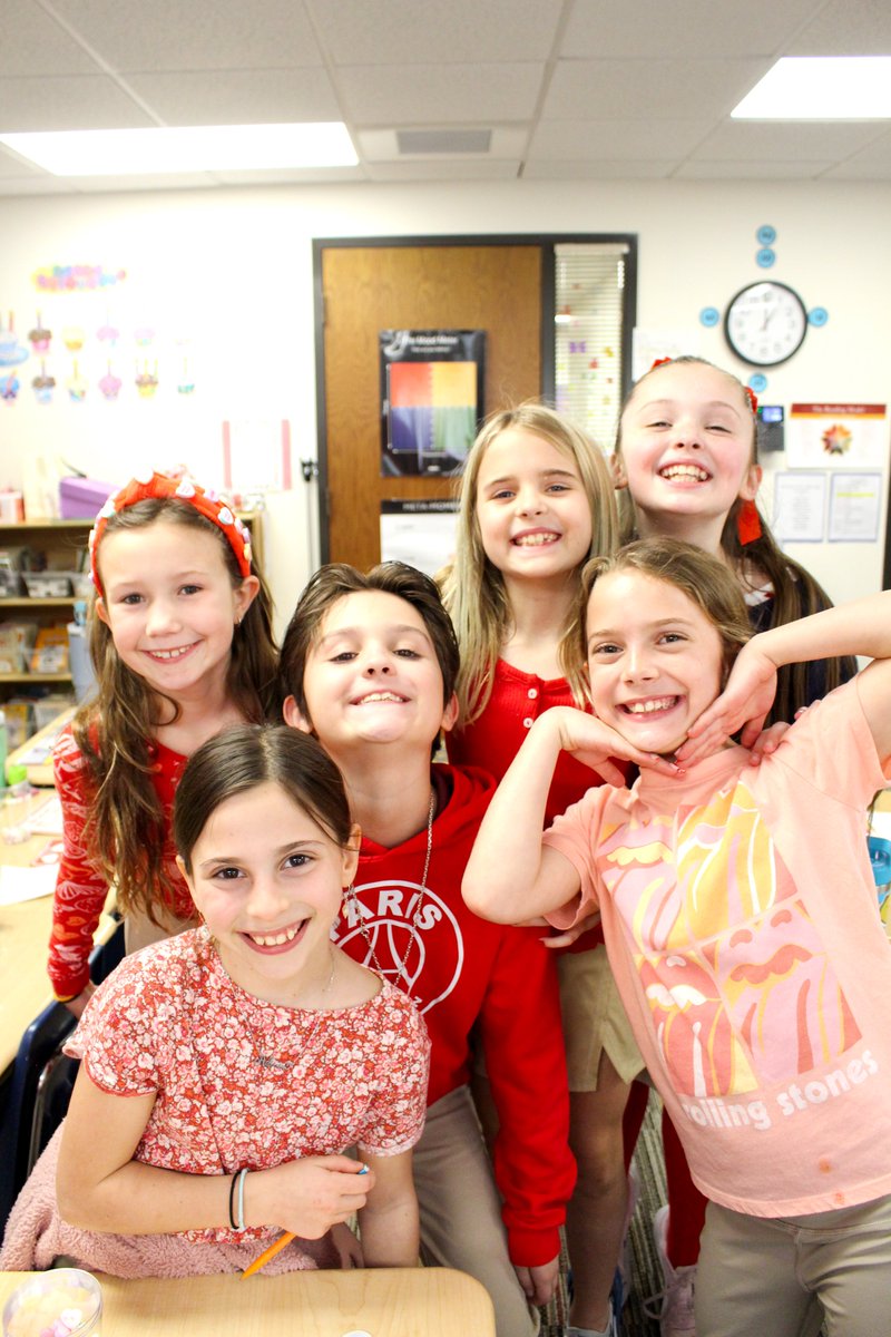 SchenckSchool's tweet photo. Our school is filled with love this Valentine's Day! From adorable crafts to sweet treats, it's a day filled with friendship and fun. Check out the memories that warm our hearts! 💌🎉  #TheSchenckSchool #ValentinesDay https://t.co/RlC1Ejx7pE