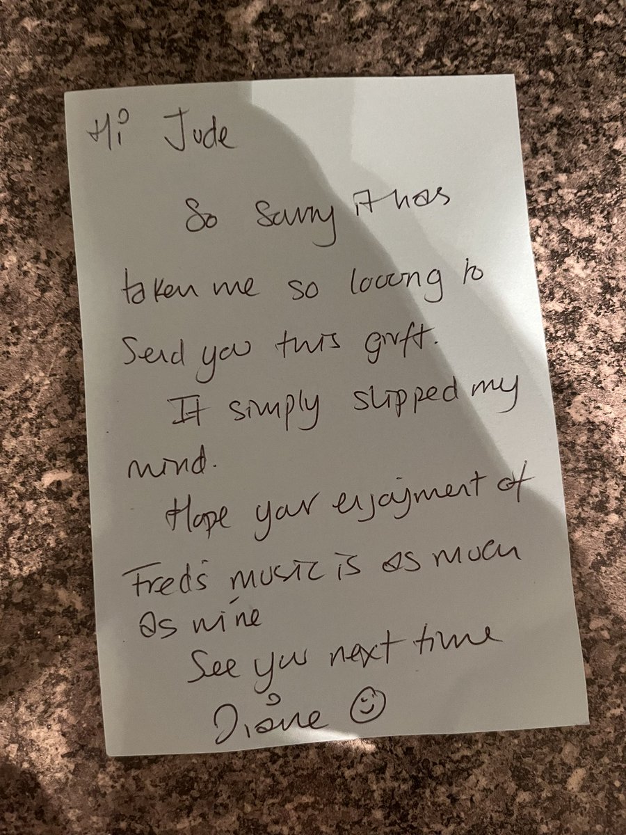 XcazzerX's tweet photo. @SaytrPlay just received this from Fred’s Auntie, please pass on thanks from Jude 🥰 he’s absolutely made up! What a lovely surprise xxx https://t.co/cT6hJK1aKZ