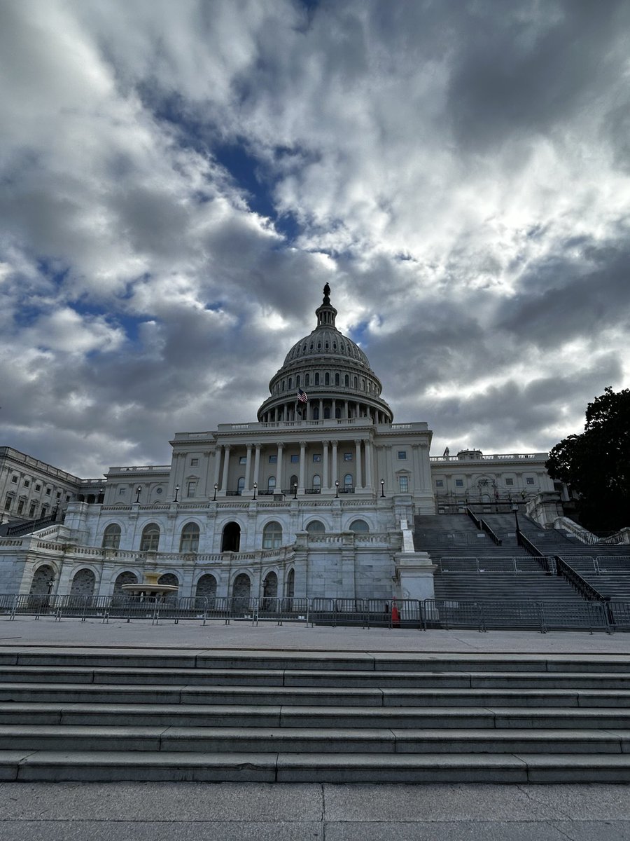 Happy Speak Out Day!! 📢👟#SpeakOutDay #MoreTitleIV 
Current SHAPE WA President, Toni Bader, and current SHAPE WA Legislative Committee Chair, Nicole Brekkaa, are at the nation’s capitol today to represent Washington State and advocate for quality Health and PE in our state!