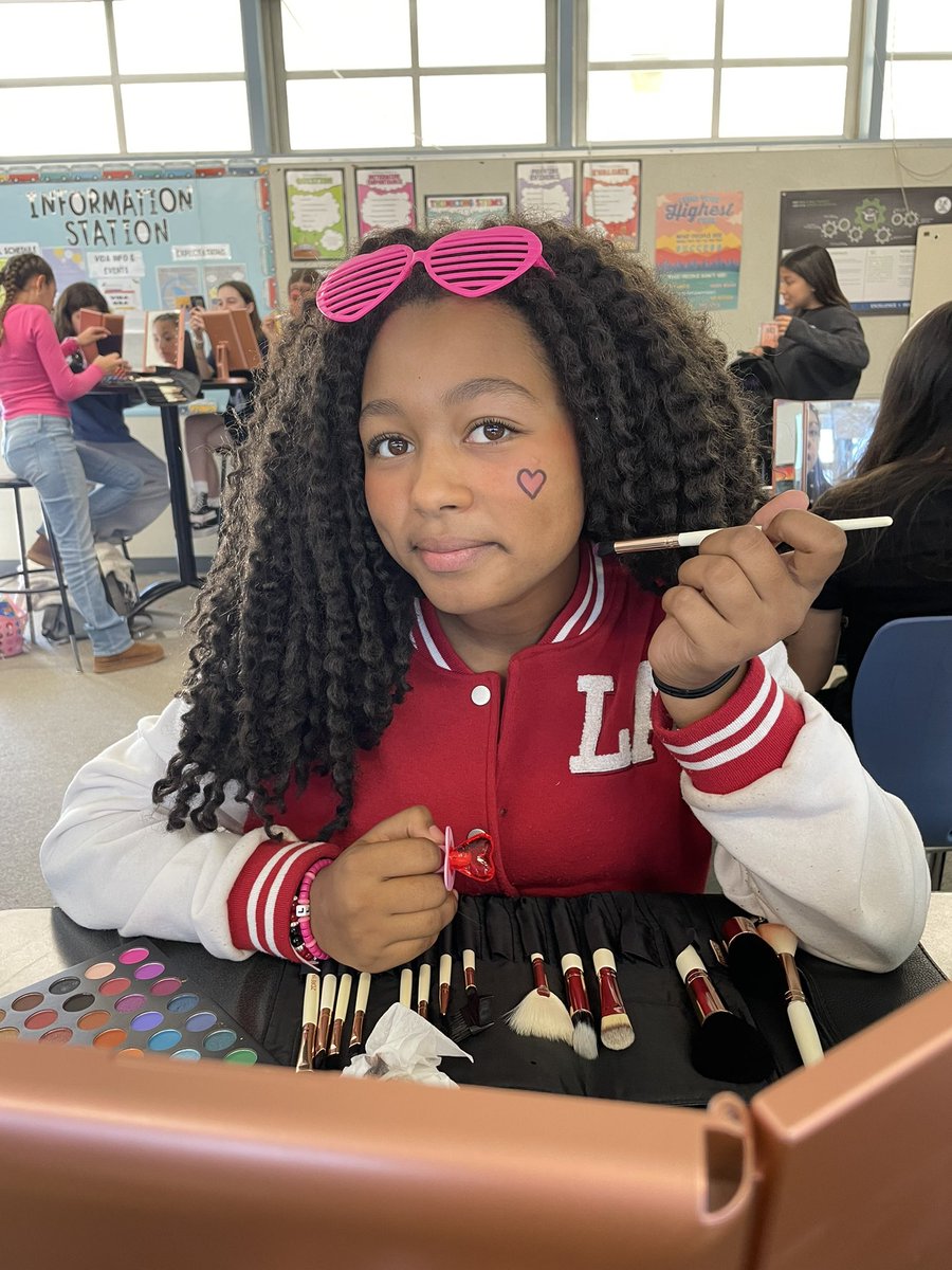 Lauryn Johnson tweet media