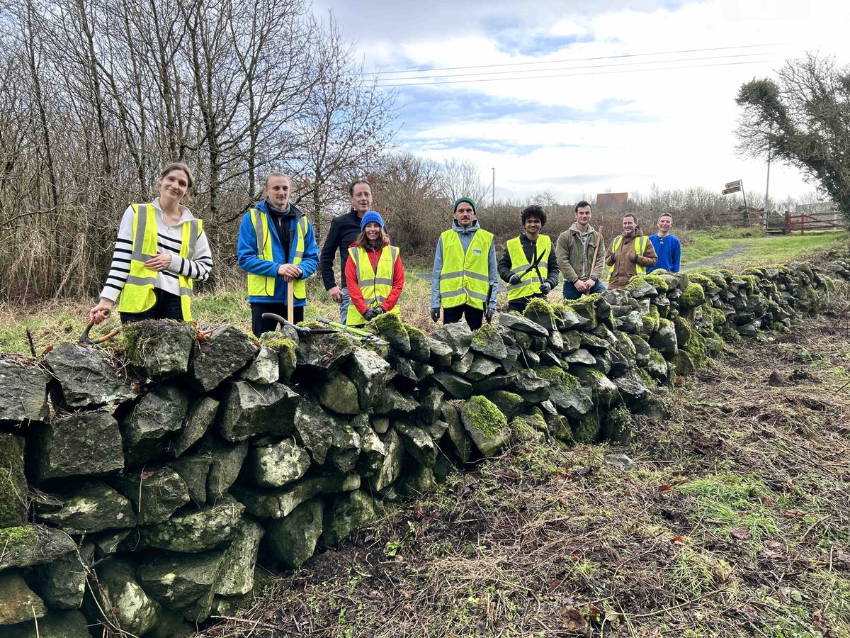 On Sat our volunteers restored a 19th century drystone wall in #TerrylandForest Park.We're working hard with @GalwayCityCo parks dept & @GalwayNPC partners on a number of exciting eco & heritage enhancements to celebrate this pioneering native woodland's 25th anniversary in 2025