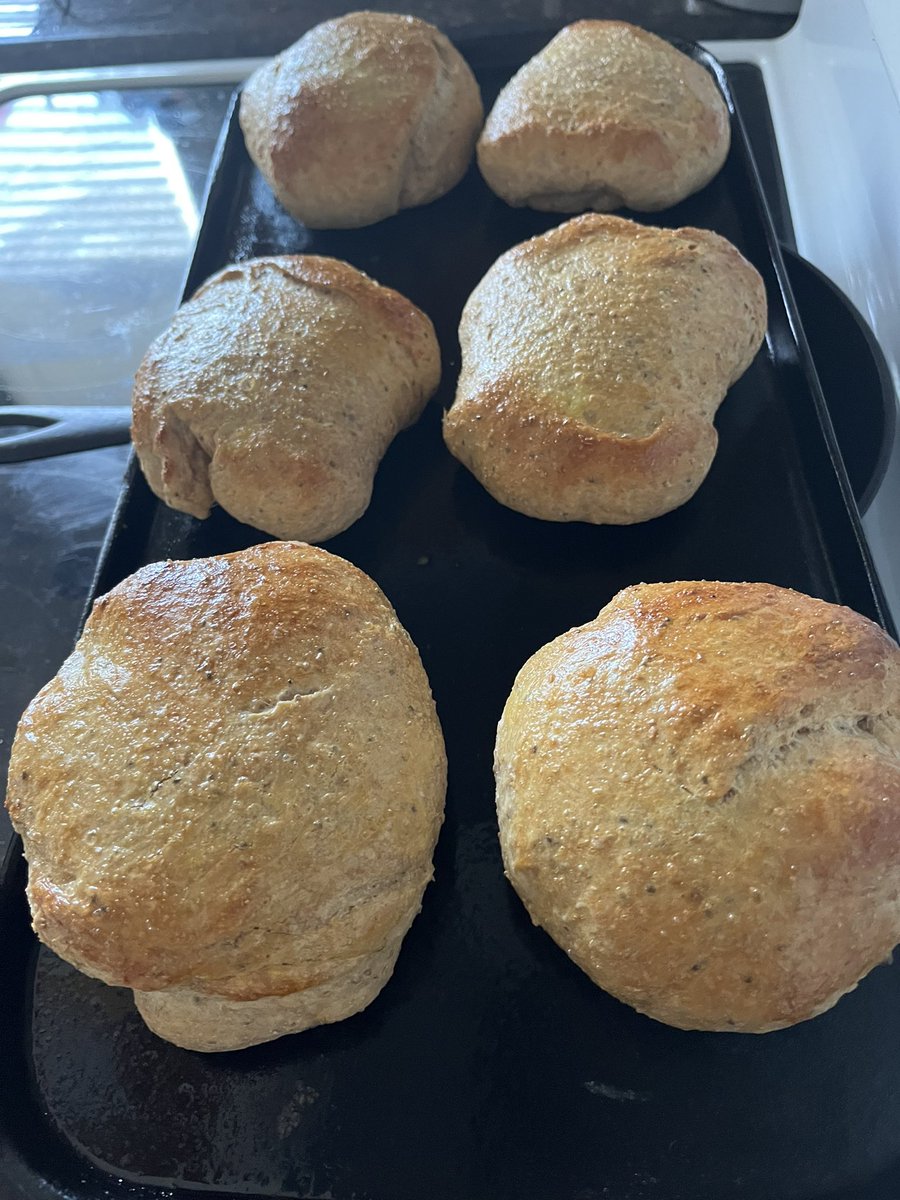CastRedhead's tweet image. Homemade whole wheat buns for sloppy joes tonight fresh from the oven!