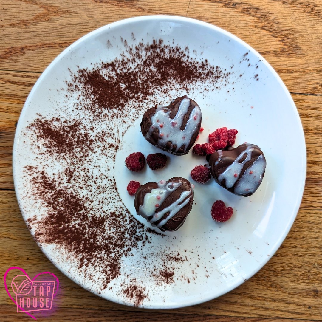 Feast your eyes on our Valentine's Day Specials 💕💕

Bruléed Brie Crostini
Ribeye Florentine
Lobster Risotto
Raspberry Gin Petit Four
Raspberry 75

Swipe through to fall in love

#eatmhk #littleapplelove #drinkksbeer #tallgrasstaphouse #downtownmhk