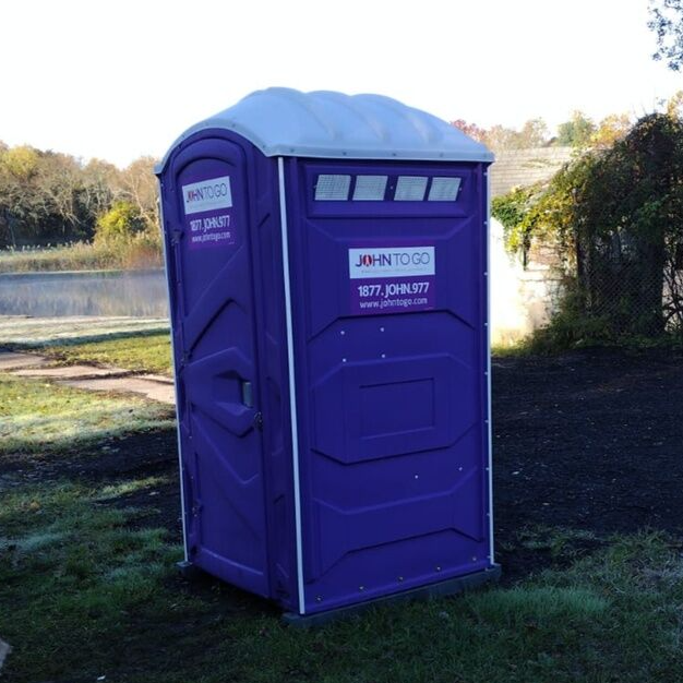 💖Show your event guests some love with the cleanliness and reliability of John To Go porta potties. Happy Valentine's Day! #ValentinesDay #GuestCare #JohnToGo