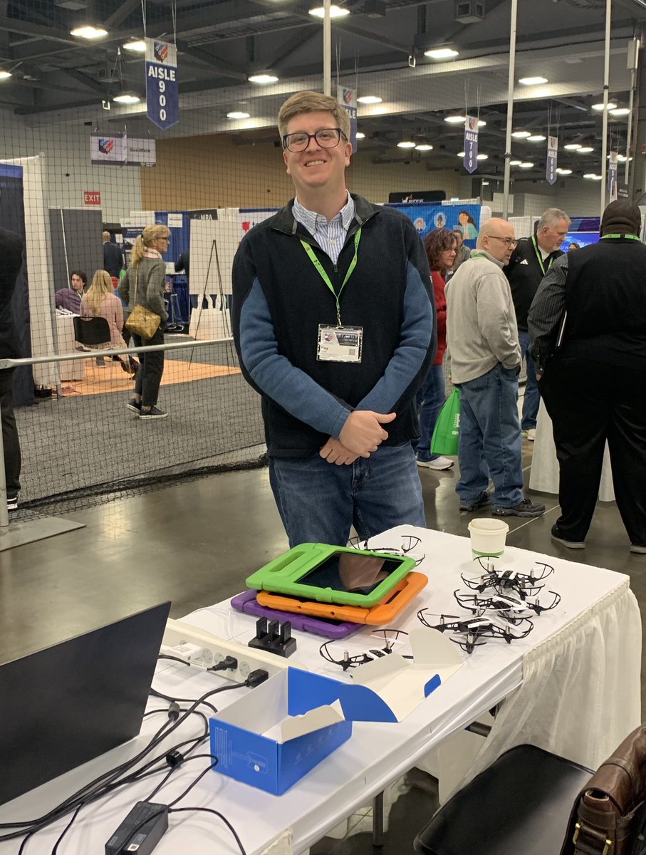 Mrs. Holtkamp tweet media