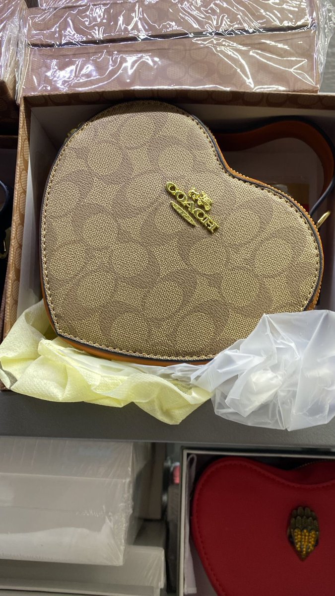 vvtoluca3's tweet photo. BOLSA COACH DE CORAZON
$1100

https://t.co/neSRBodxjc https://t.co/9tDYRIpH0q