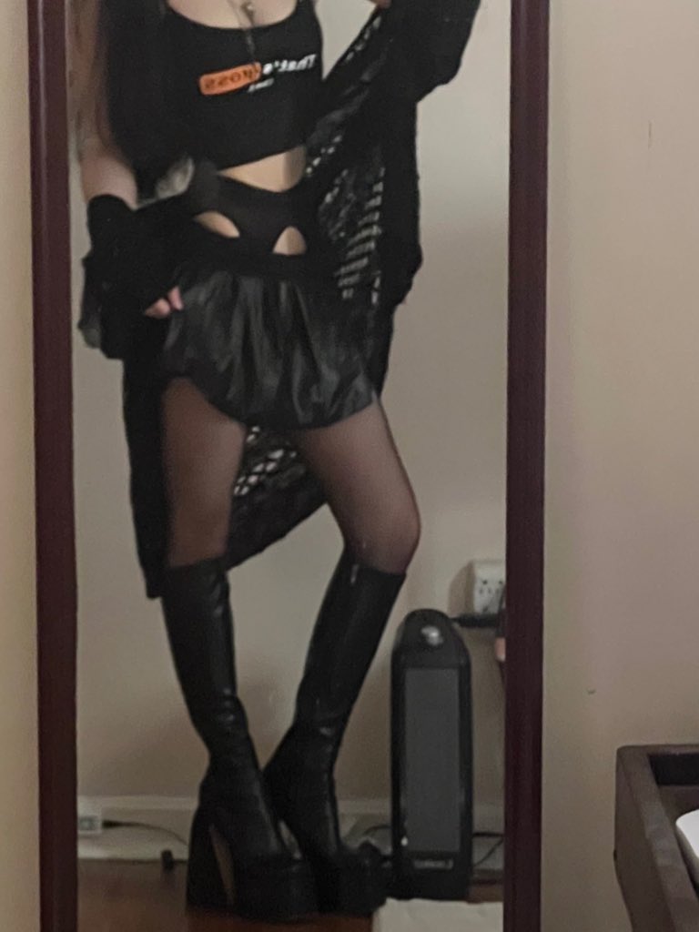 could i be your goth gf for valentine’s day ?