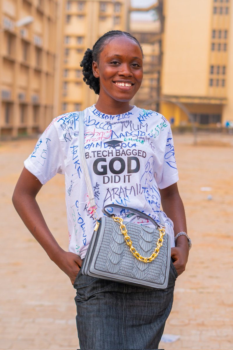 grace_adejoke's tweet photo. Name: Grace
Religion: Christian
Occupation: Fresh graduate 😂
Location: Oyo state, Nigeria
Genotype: AA https://t.co/Vs1RDzhXYc