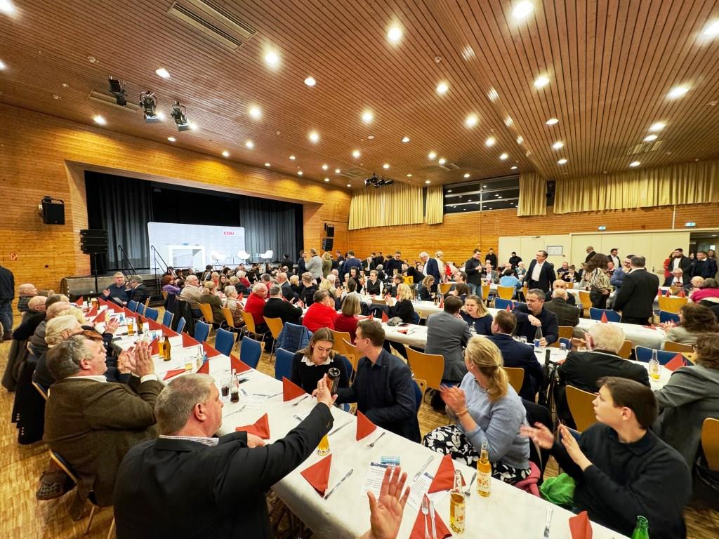 franknagel_de's tweet photo. Heute Abend Politischer Aschermittwoch der @cdu_frankfurt in #Frankfurt-#Harheim, mit dem Partei- und @cdufraktionffm-Vorsitzenden Dr. Nils Kößler, #MdE Europawahlkandidatin Birgit #Weckler, MdB @TKuban96 Kuban und Stadtbezirksvorsitzenden @FrankImmel. https://t.co/Sv8j7ZE7OX