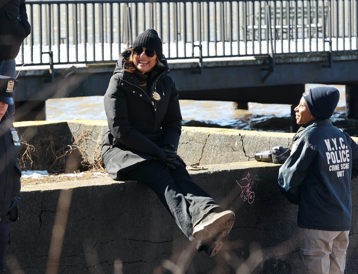 Mariska Hargitay Daily | M-HARGITAY.ORG / Fan Page tweet media