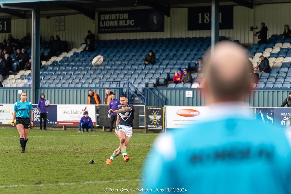 1st women to referee a @Betfred @TheChallengeCup game involving a professional side 🙋🏼‍♀️😁 Loved every moment! 🏉 11/02/24 Challenge Cup Rnd 3 @Swinton_Lions v @WestHullARLFC Heywood Road Stadium 📸 @petegreenphoto1