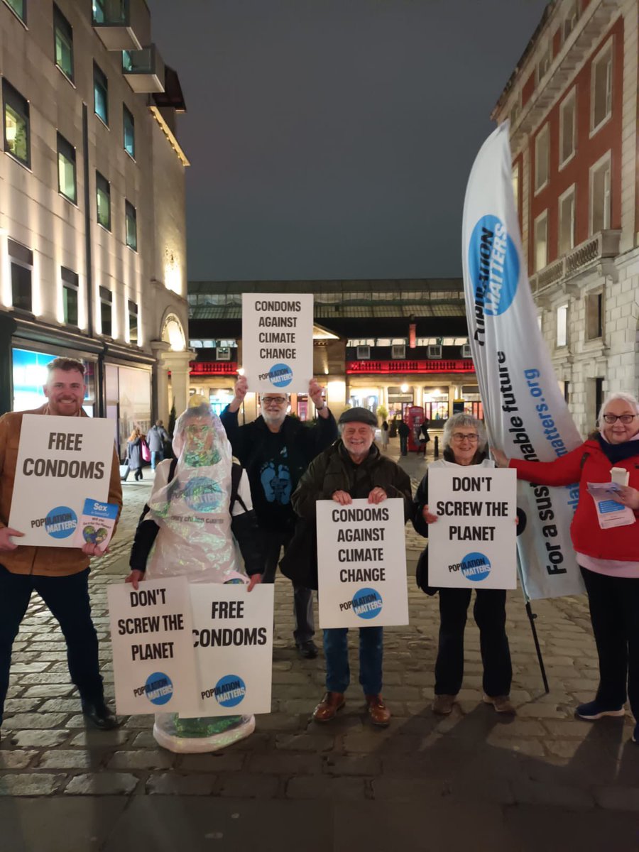 PopnMattersLnd's tweet photo. Free condoms were given  out to couples on romantic Valentine dates in Covent Garden tonight by PM London group. They symbolise all forms of modern contraception and enable people to choose a small family for the sake of the planet. https://t.co/vWHCWzkF0W