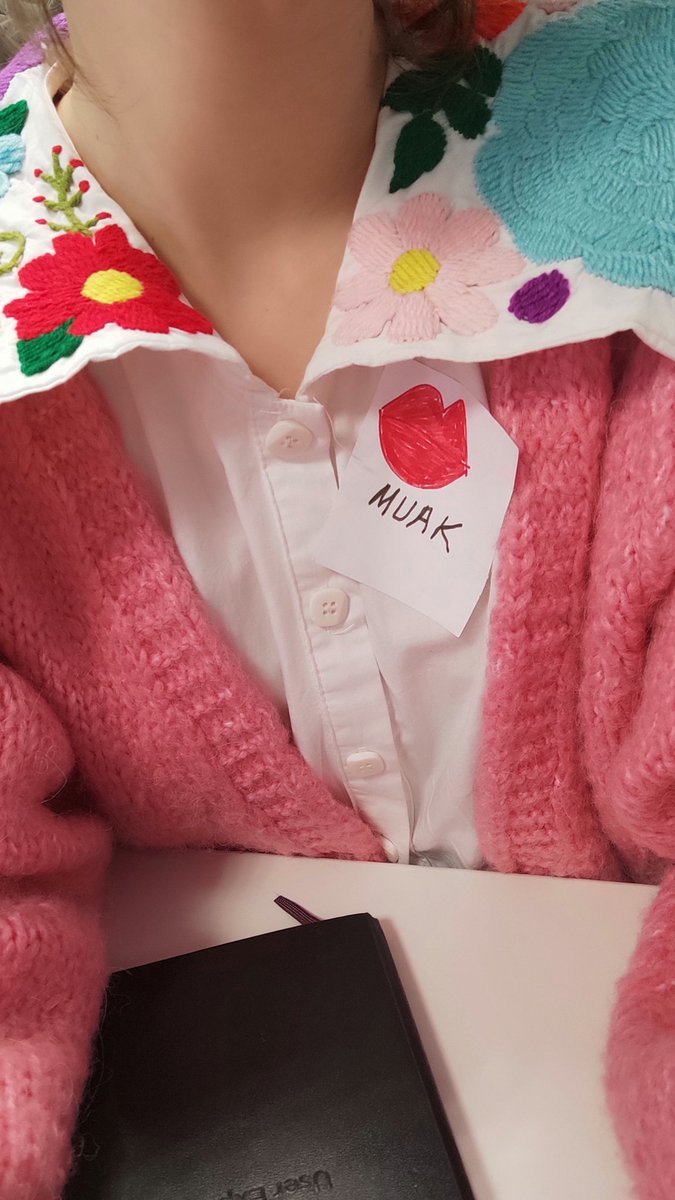 Marta Orduna (@martaro__) on Twitter photo Llevarte besos por San Valentín. Y lo mejor es que a veces te los llevas sin ser San Valentín. #ValentinesDay #14deFebrero #SanValentin Llevarte besos por San Valentín. Y lo mejor es que a veces te los llevas sin ser San Valentín. #ValentinesDay #14deFebrero #SanValentin