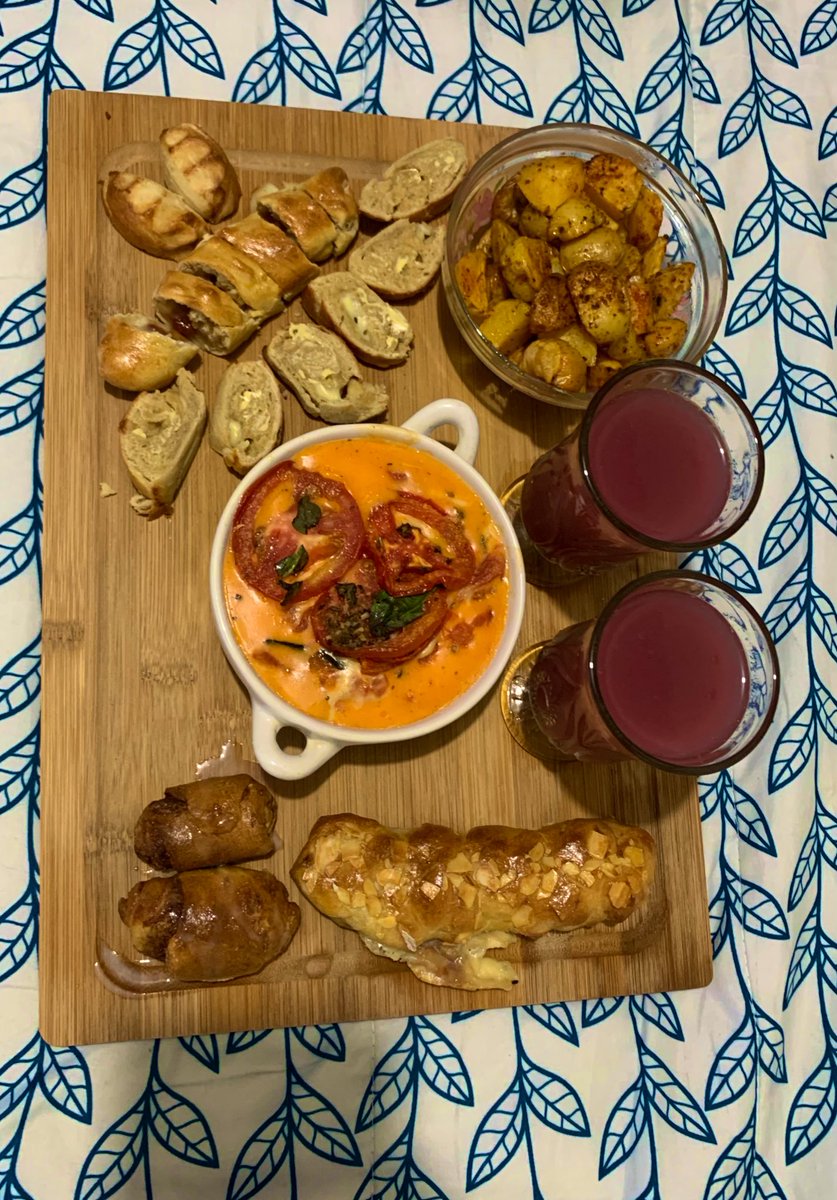 no_mawi's tweet photo. #HappyValentine2024 🤍✨
Aprendí hacer pan 🥖 https://t.co/P6MT6b8kcX