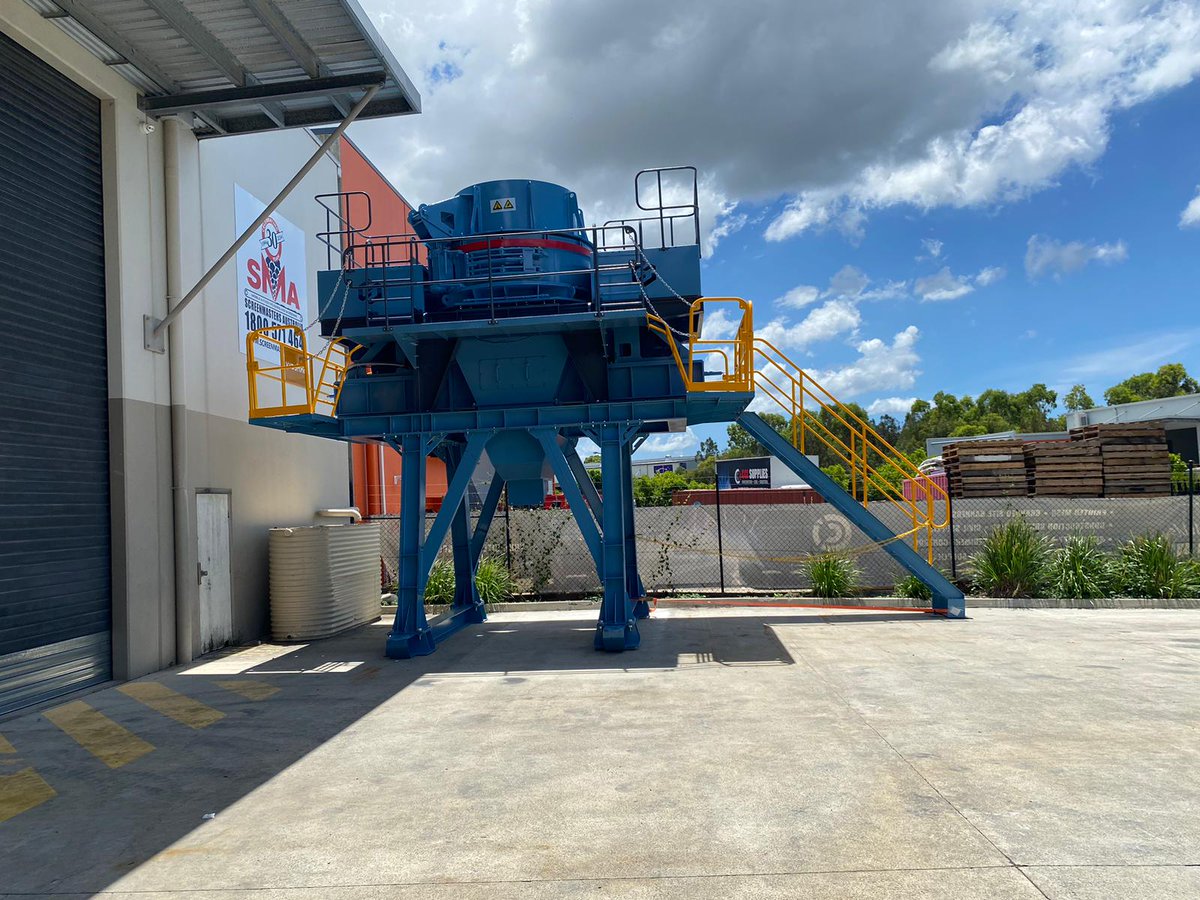 Screenmasters3's tweet photo. Available for sale! SRHeavy by Metso Group SV10D 500R VSI assembled and ready to go
Come check it out 😎 at our Ormeau Depot, call Screenmasters 1800 571 464!
#SRHeavy #availableinAUS #fixedequipment #VSI #VS10D #fixedVSI #fixedplant #highproduction #quarrying https://t.co/ZlPeiyQbkW