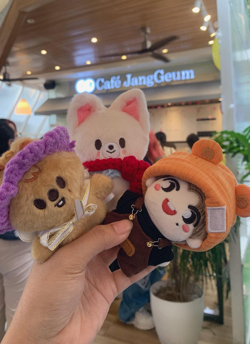 eicargxx's tweet photo. [021124]
thank you @allforskzph 🩷 see you next CSE ~ 

#ムーンライトプリンス_IN #moonlightprince_IN #아이엔 #I_N #HappyINDay
#PrinceOfVocals_IN_Day
#아이엔_생일이다_크림채우자
#StrayKids #스트레이키즈
#아이엔 #I_N #양정인 #I_N #JEONGIN https://t.co/7egd9gRncQ