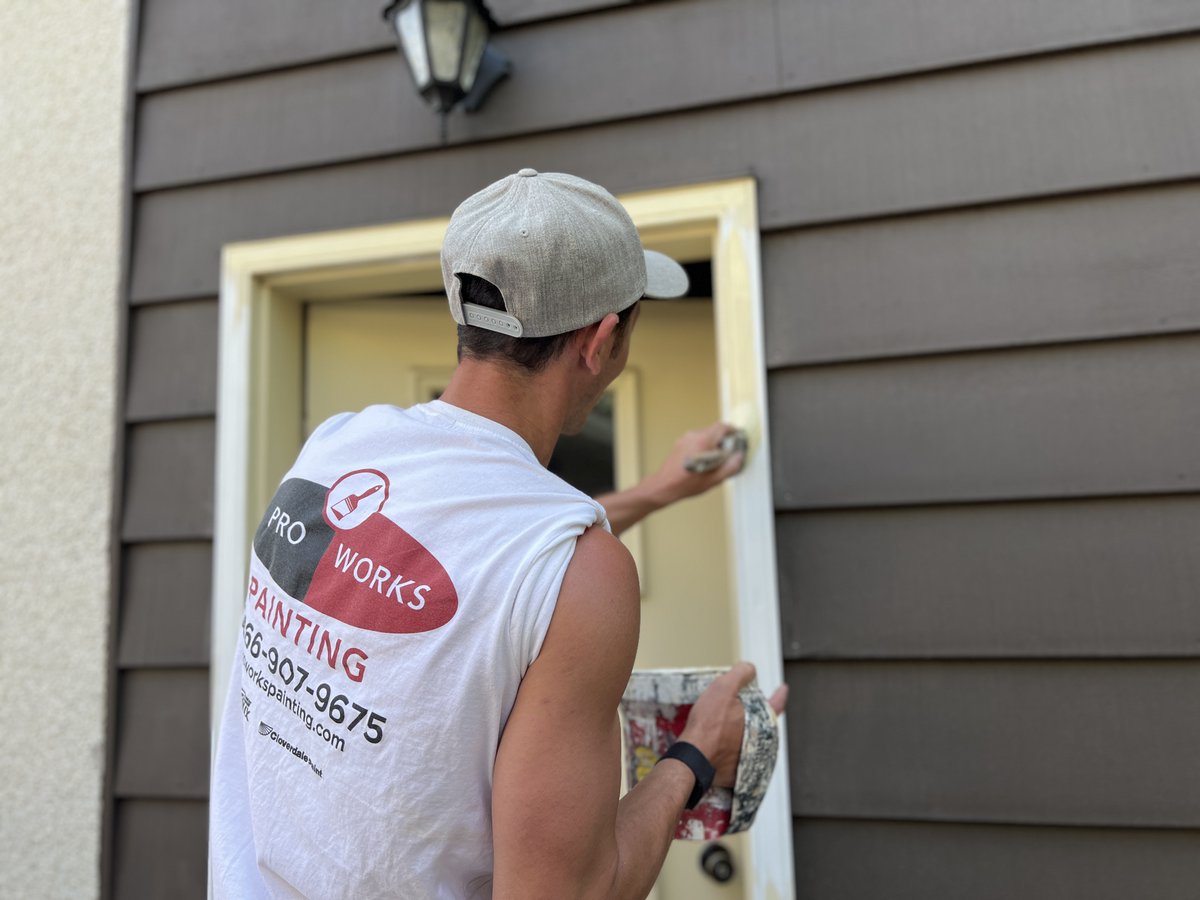 ProWorksCanada's tweet image. Years of experience contribute to knowledge of techniques, materials, and solutions for unique challenges. #paint #painting #proworks