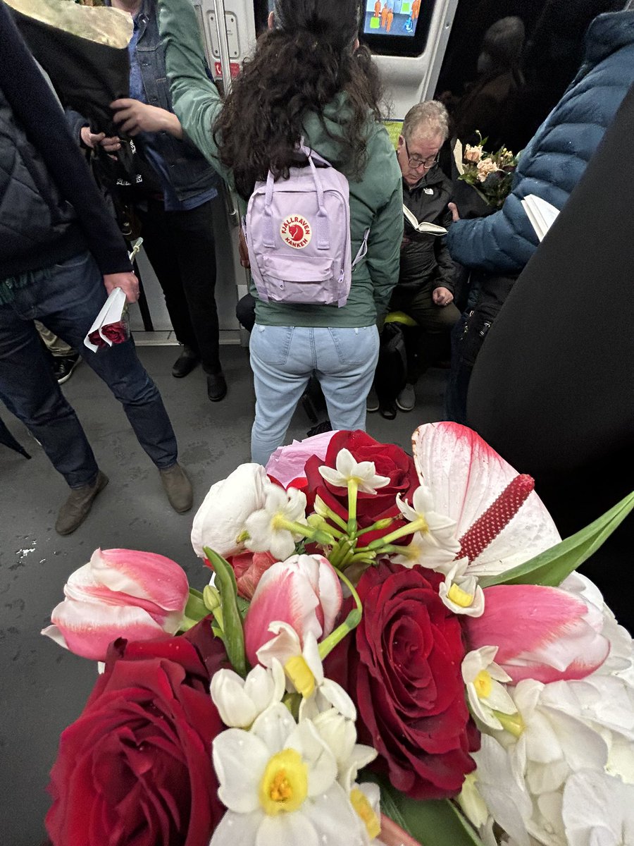 So many bouquets on BART 🥹