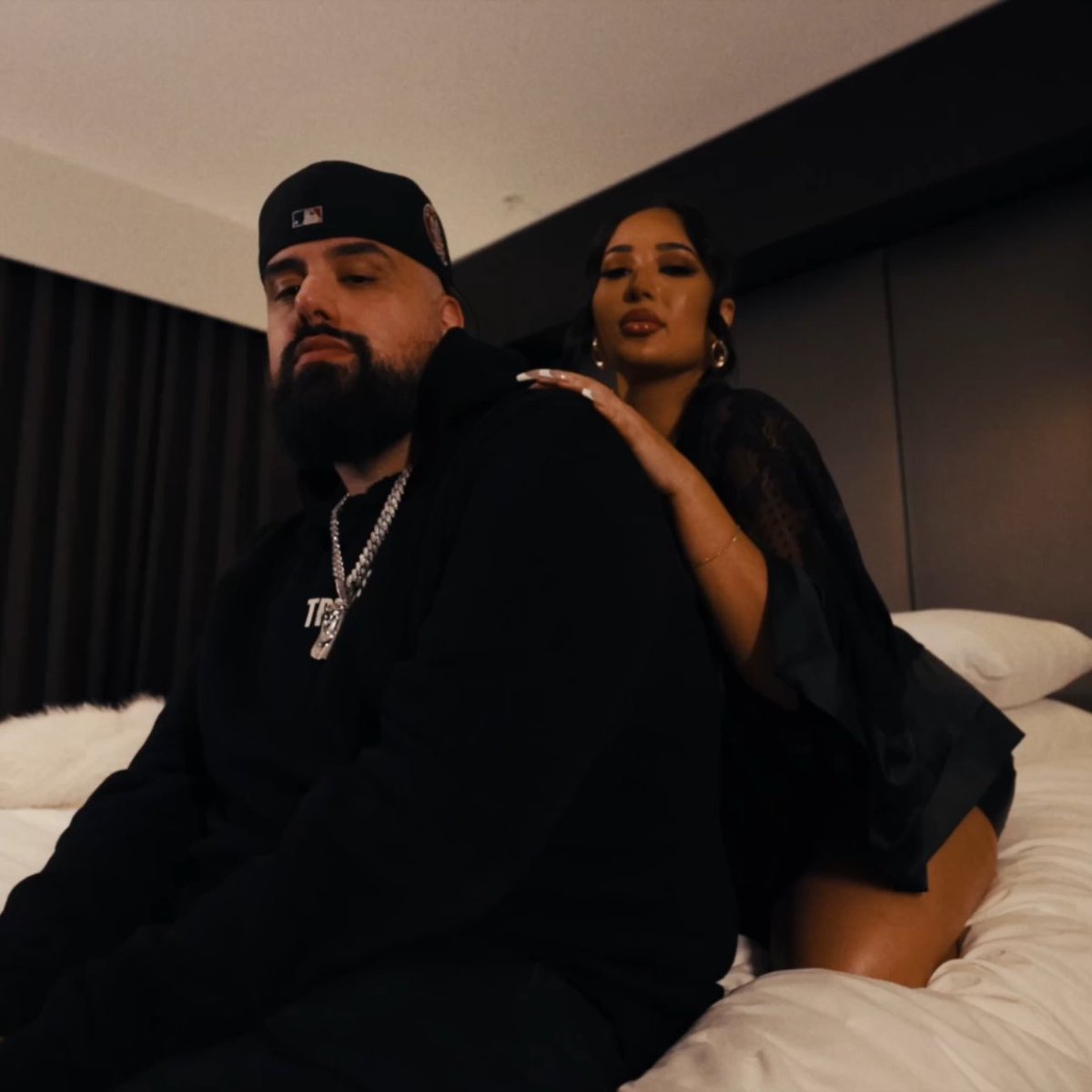 MistahMez's tweet photo. Out now!!! https://t.co/wmPl3nyKks https://t.co/3n5sirsIfK