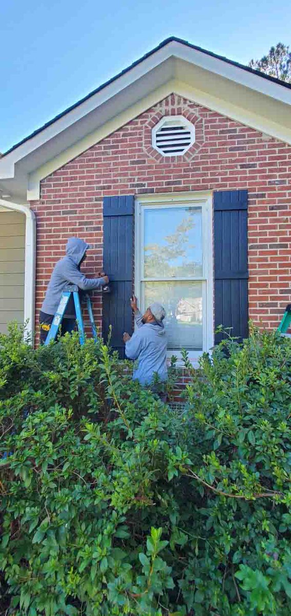 AecConstruction's tweet image. Our window installations will ensure that your space is warm in the winter and cool in the summer and can increase security and style far beyond your expectations. Call us today!

#WindowInstallations 
riverdaleremodeling.com/window-install…