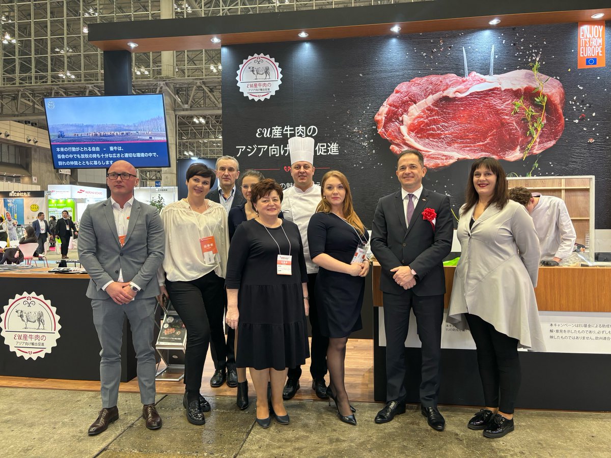 PLinTokyo's tweet photo. 14.02. Ambasador @MilewskiP odwiedził polskie stoisko na międzynarodowych targach spożywczych SMTS w Makuhari Messe. Gratulujemy #UPEMI oraz @krd_ig udziału w targach i życzymy nawiązania wielu cennych kontaktów biznesowych. https://t.co/HKnpbxlEkD