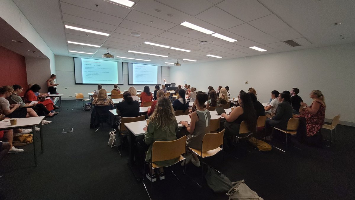 Another fully packed session at #foodgovernance2024 conference, this time on local governance and #foodsystems, featuring @BelindaReeve & @sustainaus