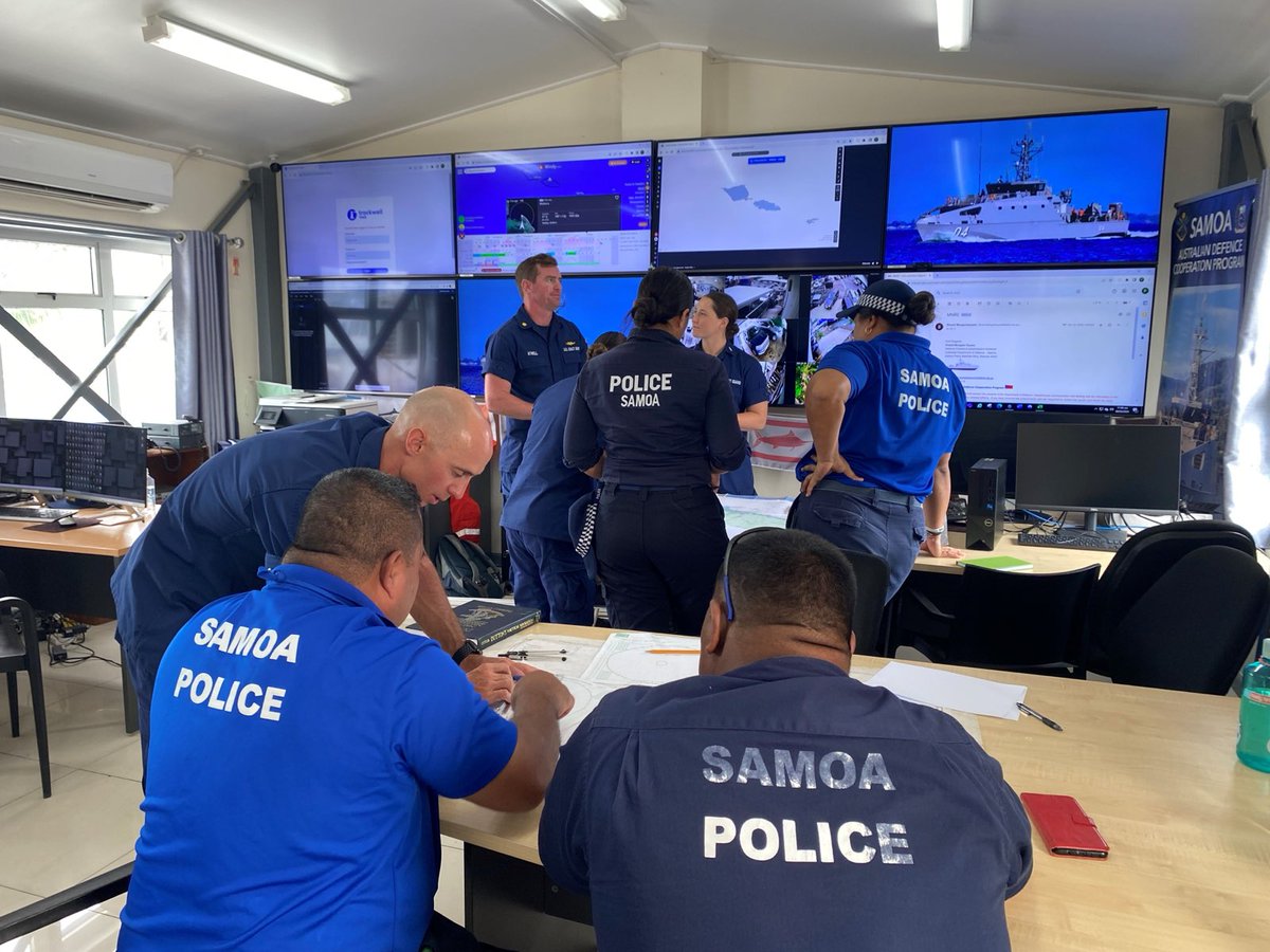 Our @USCG Cutter Harriet Lane crew teamed up with Samoa Police members in Apia for a valuable knowledge exchange on navigation!

These exchanges help strengthen our partnerships and equip our allies with the skills they need to tackle maritime challenges in the region. 🤝 https://t.co/R5YuWjiyzH