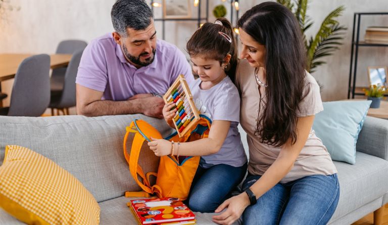 F5Diario's tweet photo. 🇦🇷🇦🇷🇦🇷
▶️ Vuelta a clases: Descuentos de 25% y 9 cuotas sin interés

▶️Aplica para compras en librerías, jugueterías, casas de deportes, zapaterías y uniformes escolares, con tarjetas de crédito del @bancoprovincia 
🔽🔽🔽
https://t.co/pVFPx2nupj https://t.co/gL3flCu8Dv