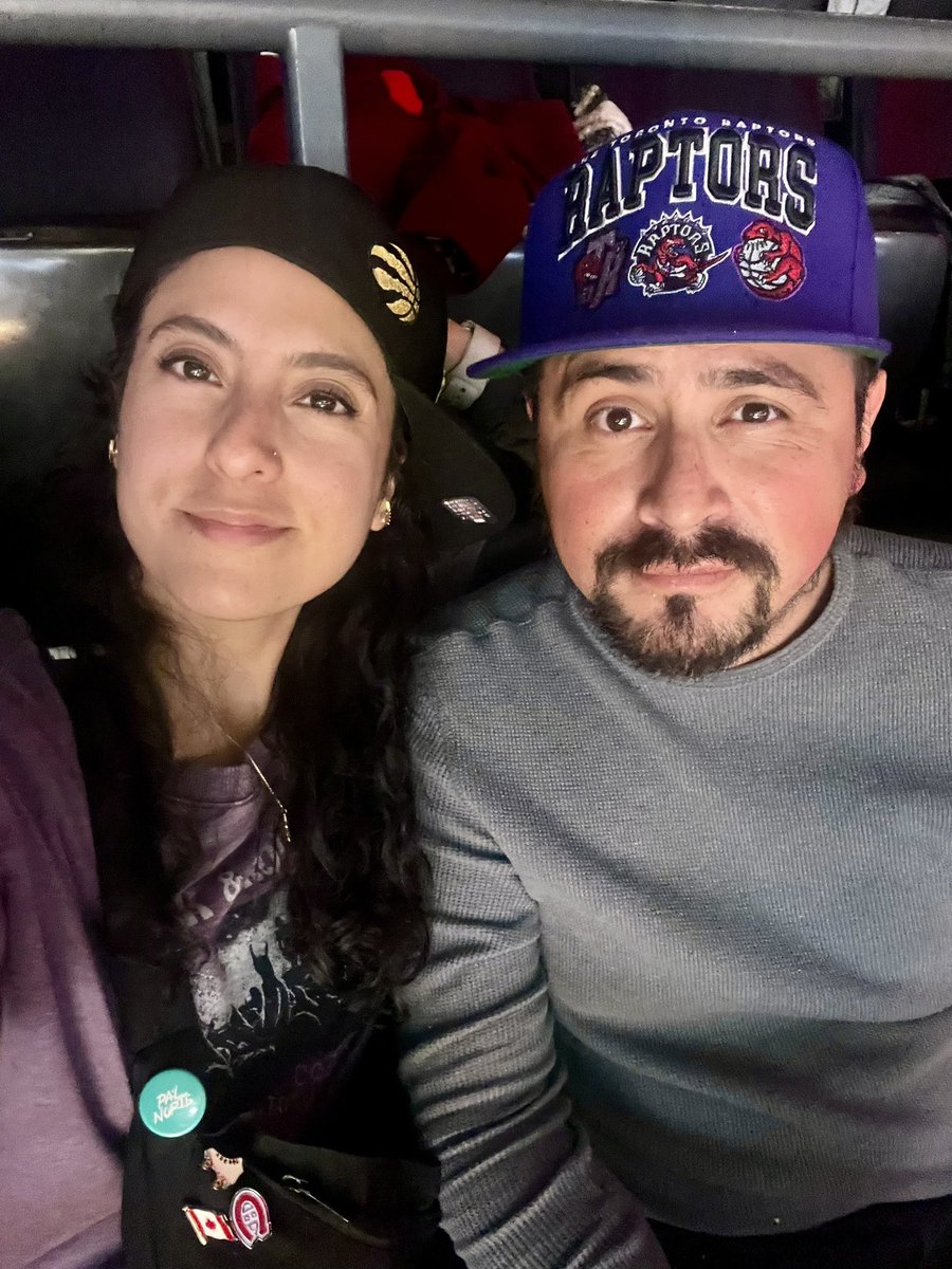 scobr's tweet photo. First NBA game ever! #wethenorth https://t.co/s8VIjcYkpN